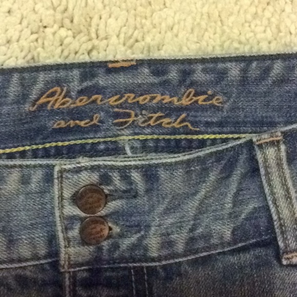 Abercrombie and Fitch mini skirt size 30. - Picture 3 of 5